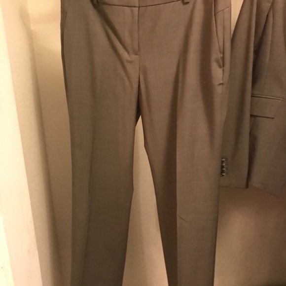 Suit - Picture 8 of 10